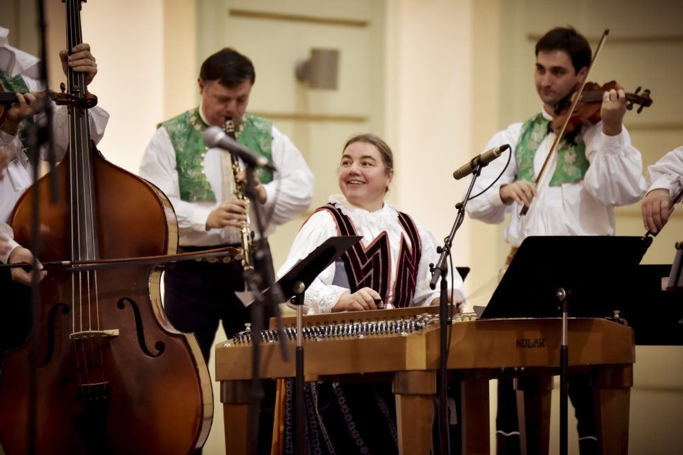 olb9419 45976188331 o